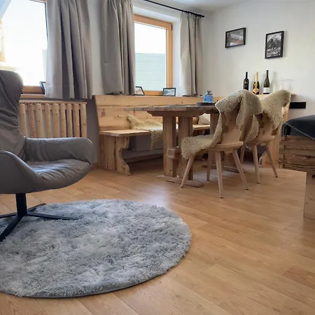 Sonnalm Lechtal Dağ evi Bach (Tyrol)